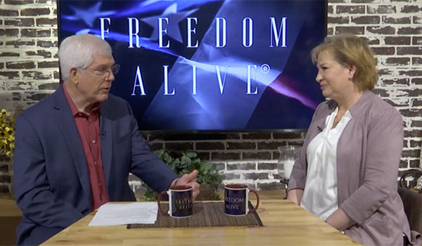 Freedom Alive interviews Kimberly Fletcher on How Empowering Moms Makes a Difference
